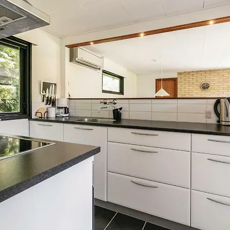 펜션 3 Bedroom Cozy In 구드옘