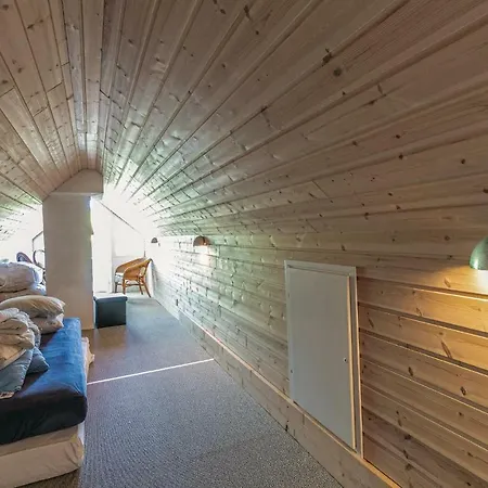 3 Bedroom Cozy In 구드옘